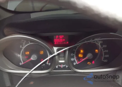 2013 Ford Fiesta Se z USA, uszkodzony, nr VIN 3FADP4BJ6DM107962